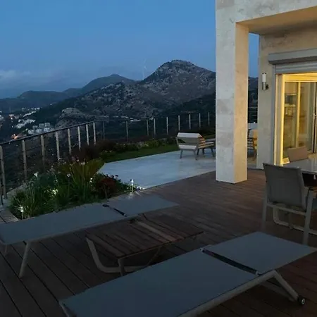 Magnificent In Yalikavak Villa